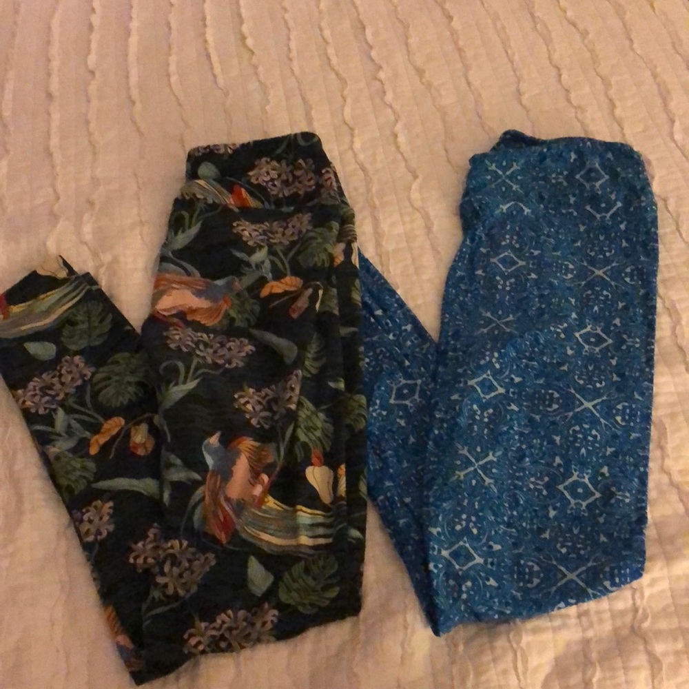 Pair of LulaRoe Leggings OS